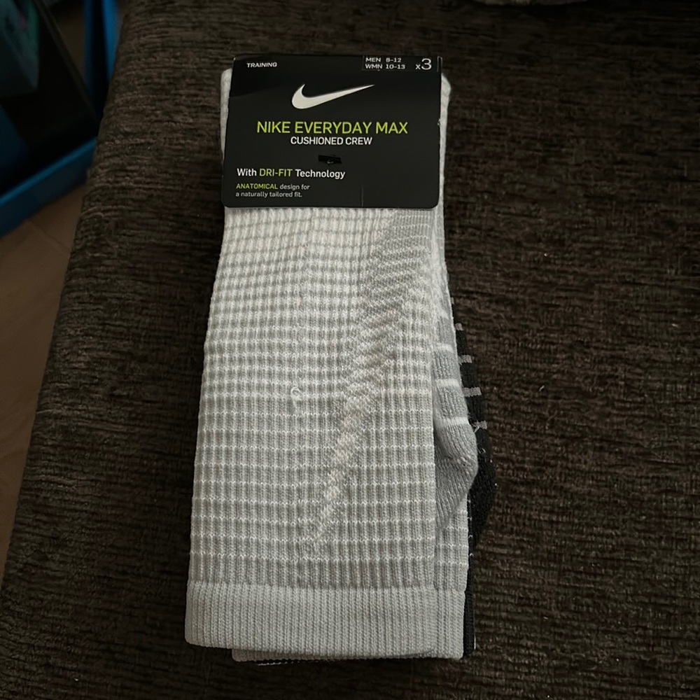 Men Nike Crew Socks